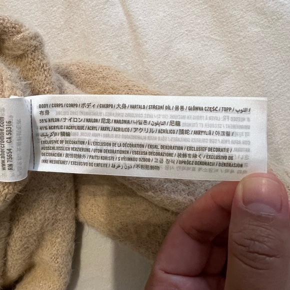 Hollister Beige Ruched Top - Picture 6 of 6